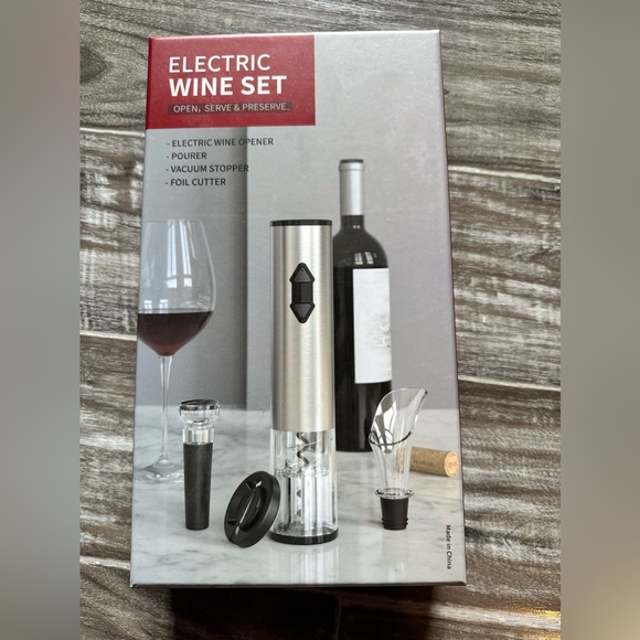 Electric Wine 🍷 Set plus 2 handmade dish cloths - Picture 3 of 6